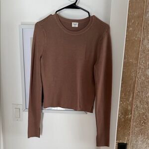 Abercrombie & Fitch Ribbed Crewneck Long Sleeve in Warm Brown